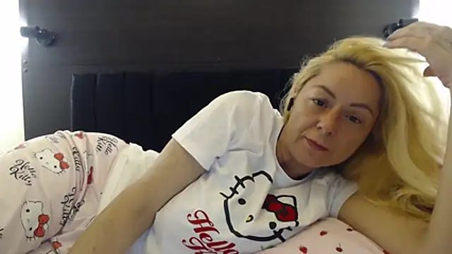 _karolynesyera_ webcam