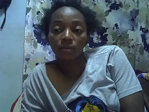ElianeHot webcam