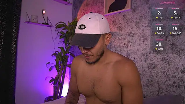 MarkSantozz webcam