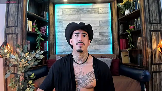 Donovan_Desmond webcam