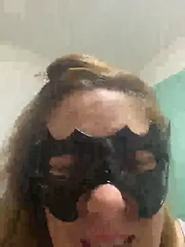 lulupiecitosamor webcam