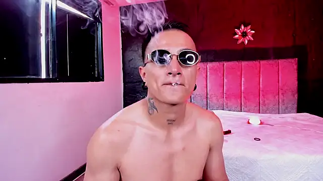 LiamDeep webcam