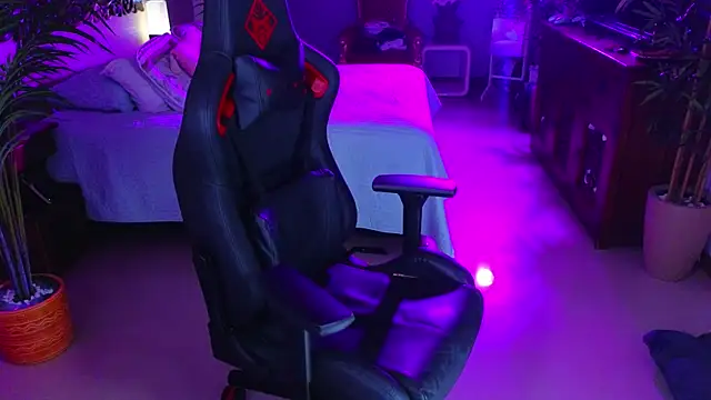 ambarevans (F young) - 💦 Squirt on your face 💦