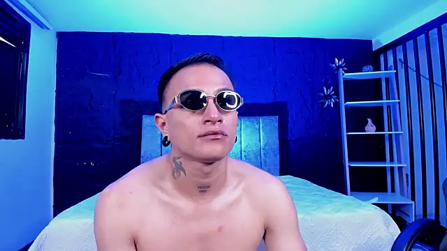LiamDeep webcam