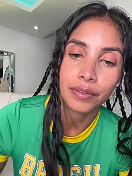 sofiasexhot (F milf) - oil on my body