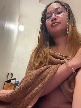 Watch Ponthip live on EroticFlix - High definition streams