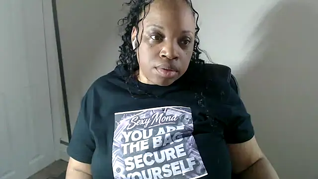 Sexymona1218 webcam