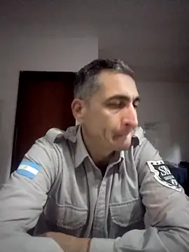 alejandro83bsf (Ask my age) - Quien deNeuquén capital quién?