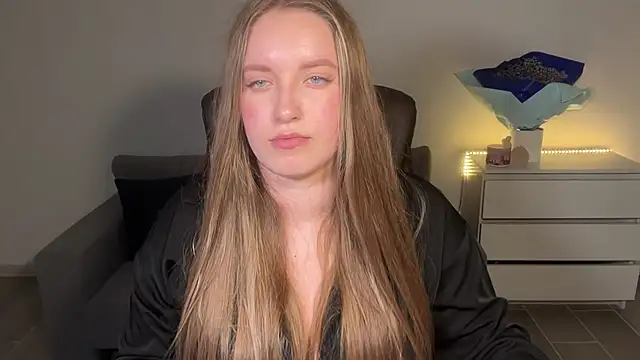 EvaMaddison webcam