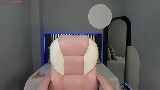 Sophie_Grays_ webcam