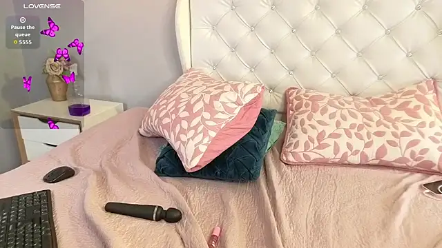 blush_bloom webcam