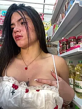 Watch PamelaJonsom_ live on EroticFlix - High definition streams