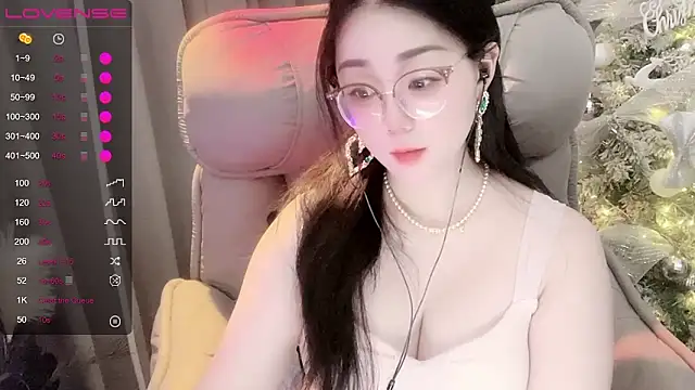 Monica-666888- webcam