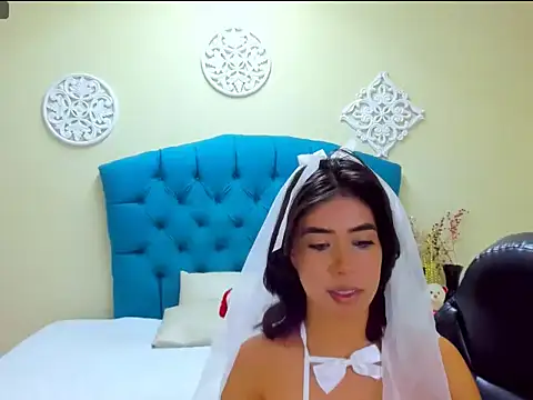 Watch DannaLorenz live on EroticFlix - High definition streams