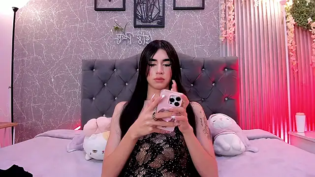 Model: lana_gill1