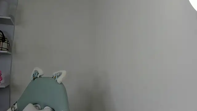 Watch hollycute__ live on EroticFlix - High definition streams