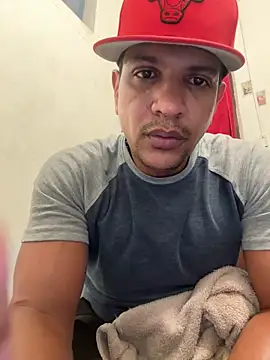 bigdick211292 webcam