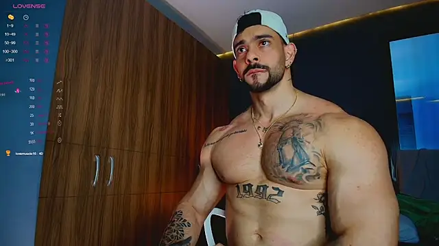 massimo_visconti (M young) - 💥stand up and pose slowly💥