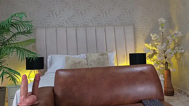 Carrie_GB webcam
