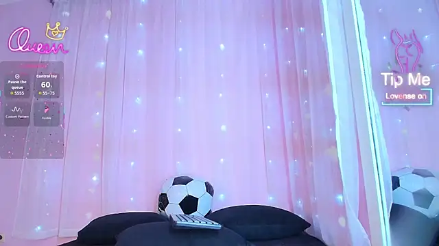 SunnyGilmoree webcam