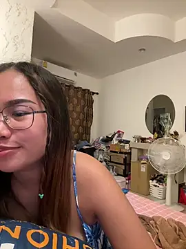 Watch Ponthip live on EroticFlix - High definition streams