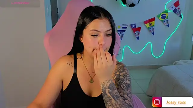 Watch Victoryyy_ live on EroticFlix - High definition streams