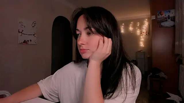 cClandesTina live cam on StripChat