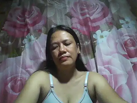 MommyRose32 webcam