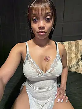 Rakiyahcharms