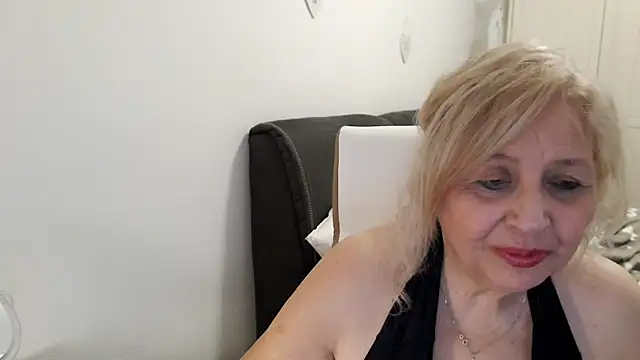 SusiLifeXXX webcam