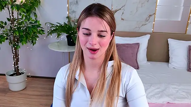Watch SweetyLicky live on EroticFlix - High definition streams