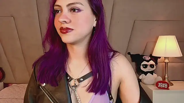 Watch Emilyroth live on EroticFlix - High definition streams