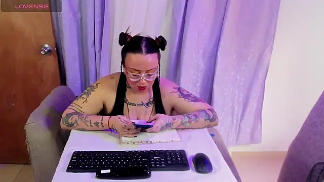miaymolly's live room