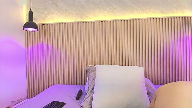 big_tits_in_your_face (F young) - bounce my delicious tits