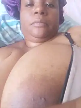 bigtitssxx webcam
