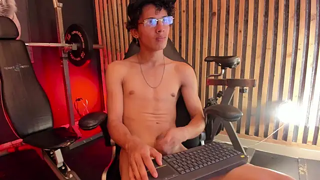 Adrian_Wolf webcam