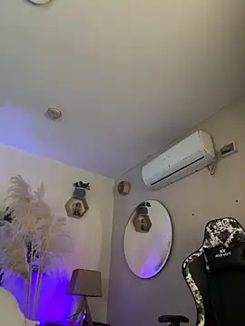 YariRose webcam