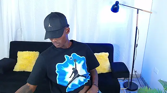 alexaandro18 webcam