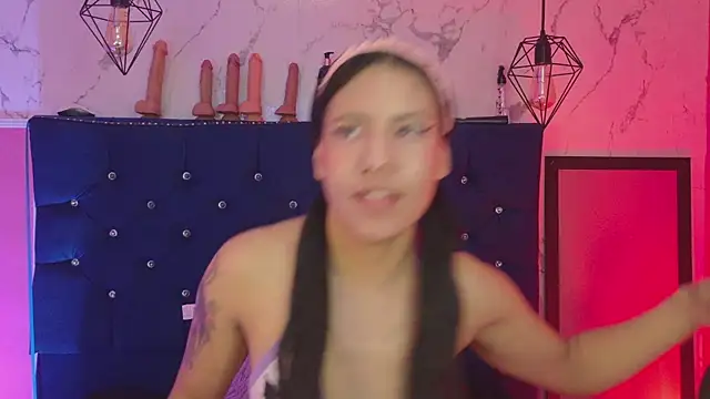 Dakotaa_Johnson webcam
