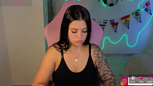 Watch Victoryyy_ live on EroticFlix - High definition streams