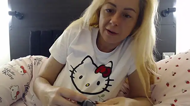 _karolynesyera_ webcam