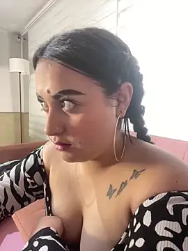 IvySanchez_Pinkk webcam