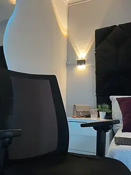 letiziia_sky1 webcam