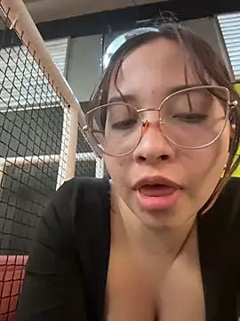 AliciaWhite_nt webcam