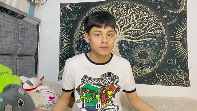 Bldavioro45 - Male webcam sex chat