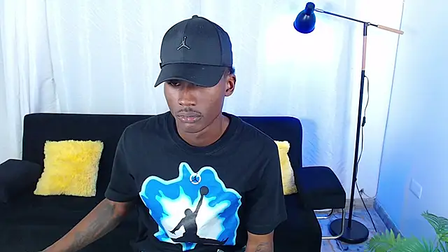 alexaandro18 webcam