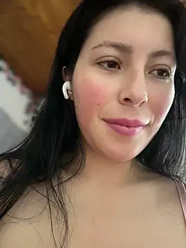 GiuliaBianchi live cam on StripChat