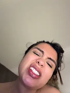 valeria2019hot webcam