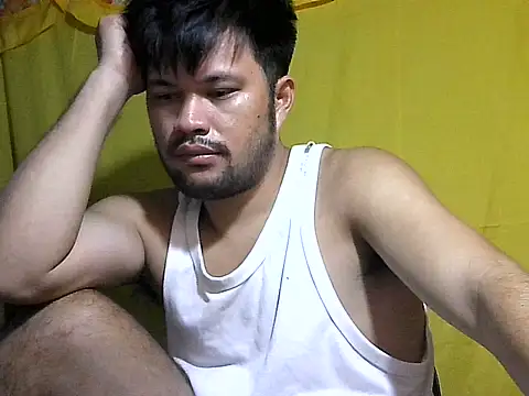 HairyHottestpinoyHandsome webcam