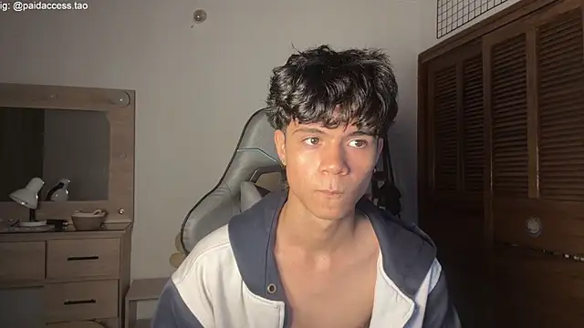 OopsAgain_ webcam